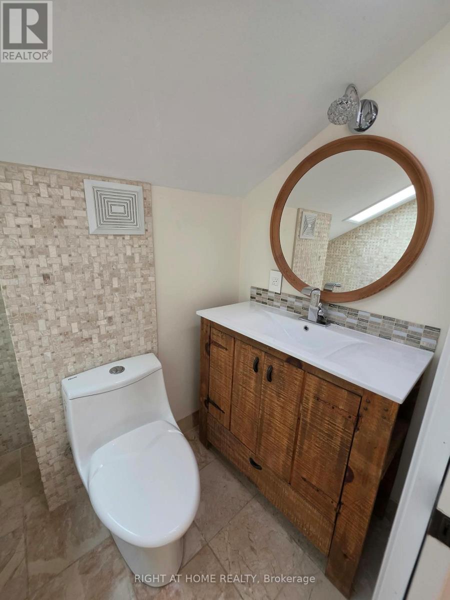 Main - 154 Davisville Avenue, Toronto, Ontario  M4S 1E8 - Photo 33 - C13723454