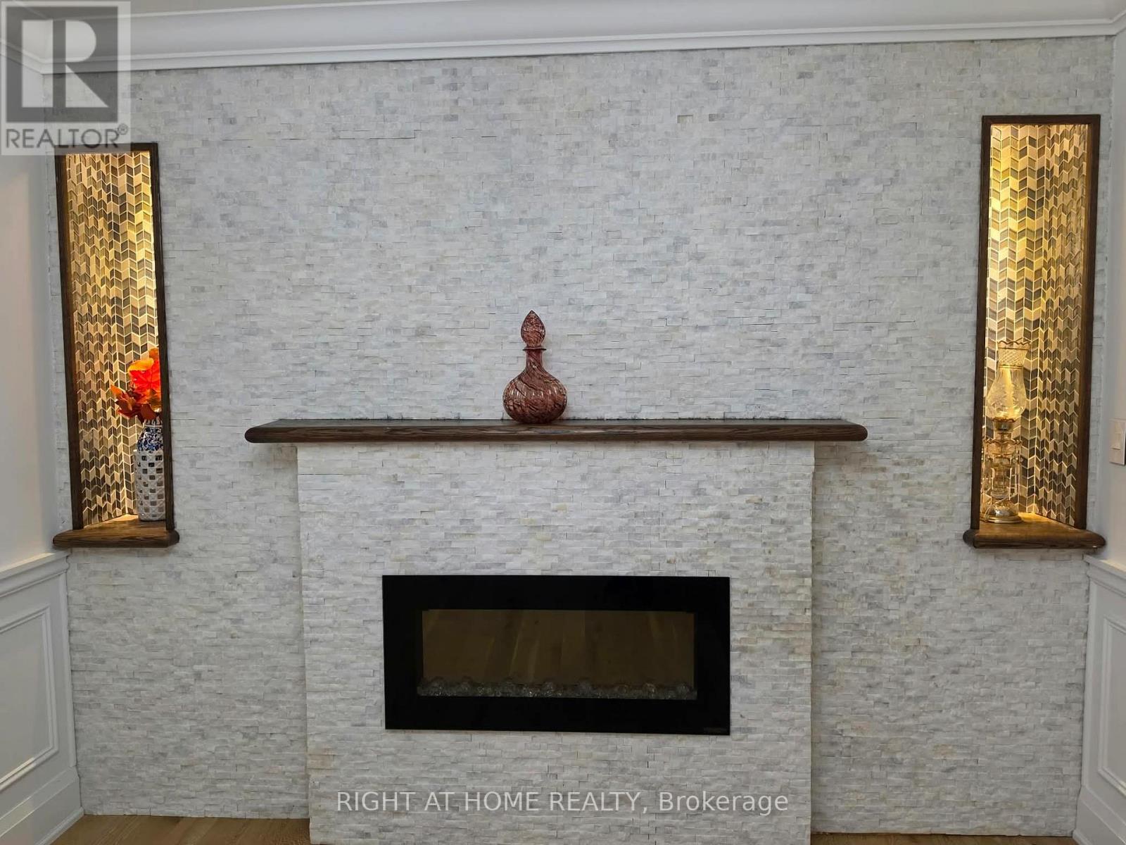 Main - 154 Davisville Avenue, Toronto, Ontario  M4S 1E8 - Photo 38 - C13723454