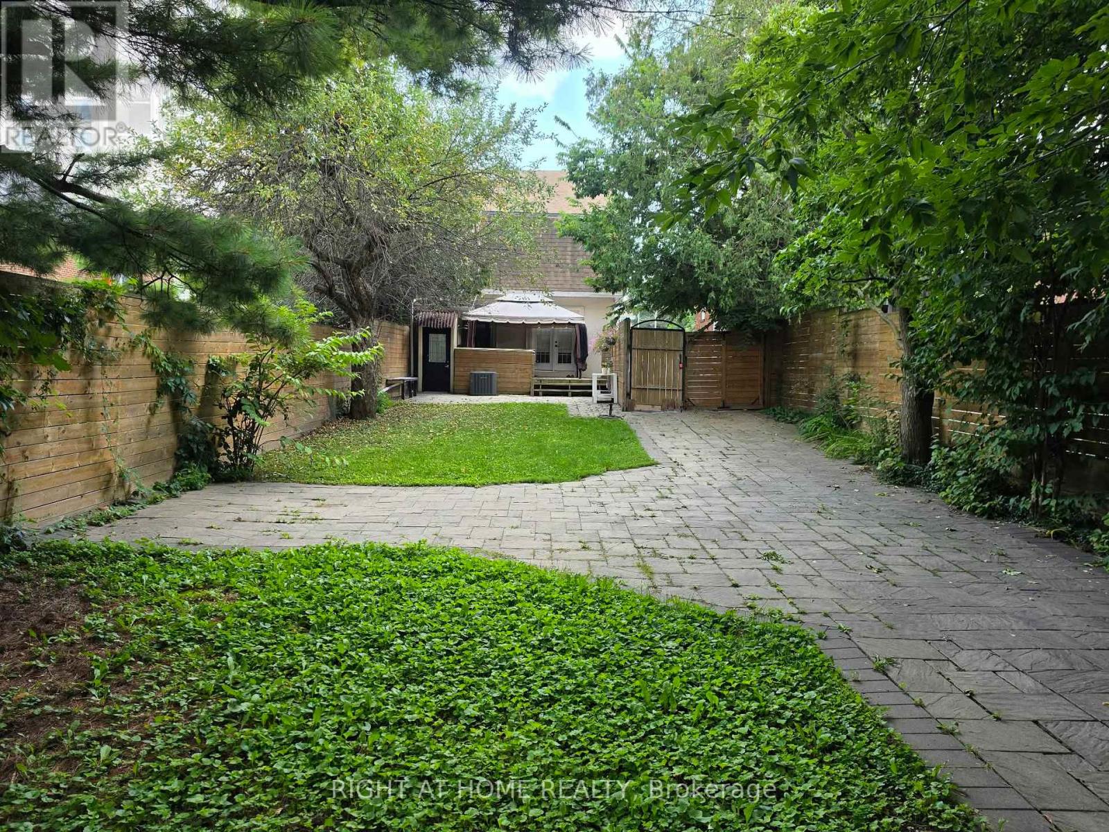 Main - 154 Davisville Avenue, Toronto, Ontario  M4S 1E8 - Photo 5 - C13723454