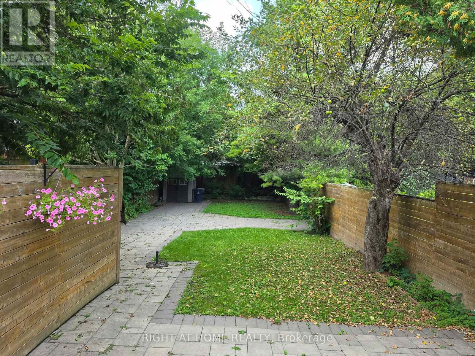 Main - 154 Davisville Avenue, Toronto, Ontario  M4S 1E8 - Photo 6 - C13723454