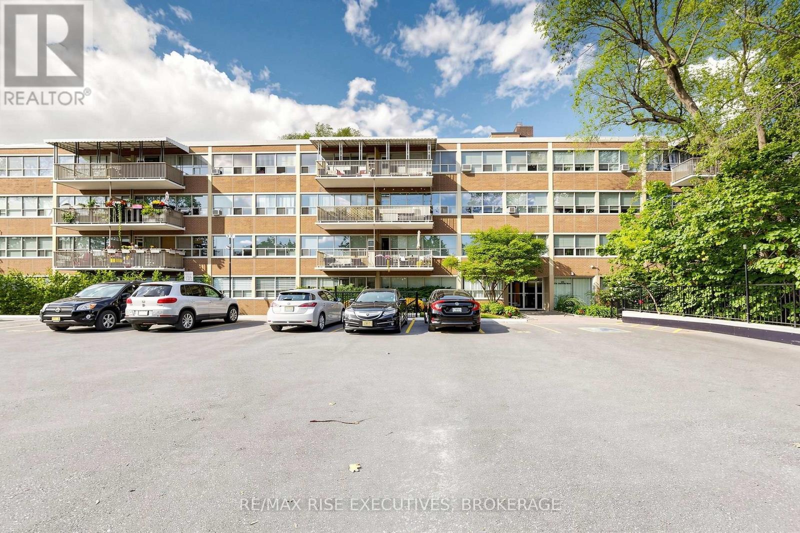 304 - 160 The Donway W, Toronto, Ontario  M3C 2G1 - Photo 1 - C13723382