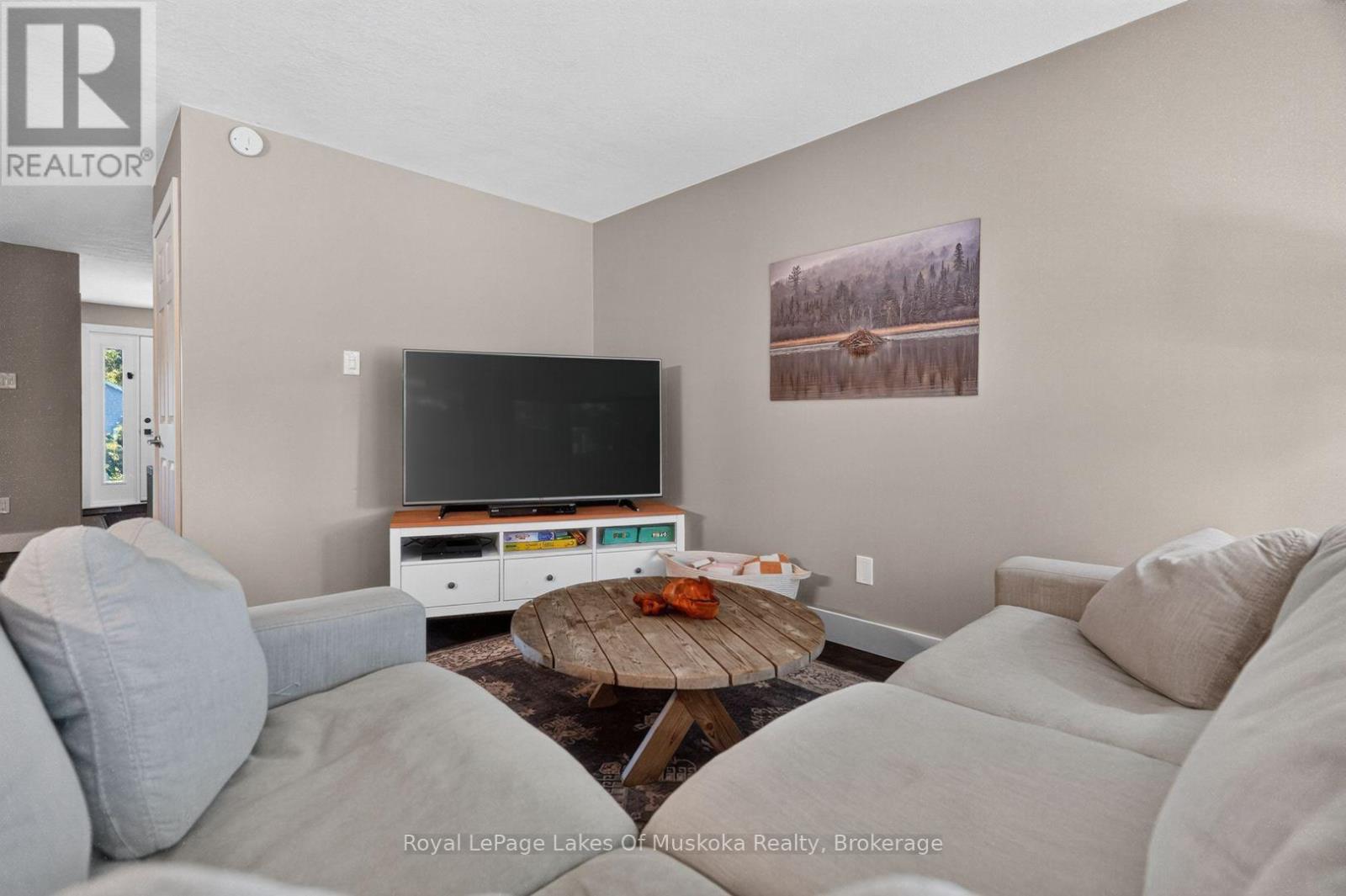 570 John Street S, Gravenhurst, Ontario  P1P 1J9 - Photo 14 - X13723356