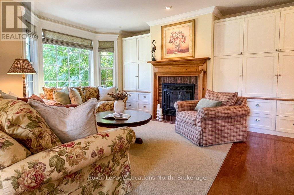 202 Snowbridge Way, Blue Mountains, Ontario  L9Y 0V1 - Photo 14 - X13723404