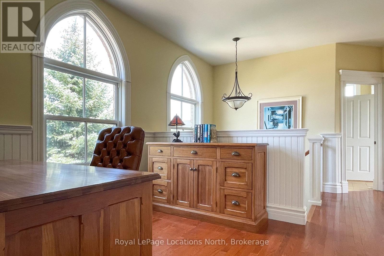 202 Snowbridge Way, Blue Mountains, Ontario  L9Y 0V1 - Photo 16 - X13723404
