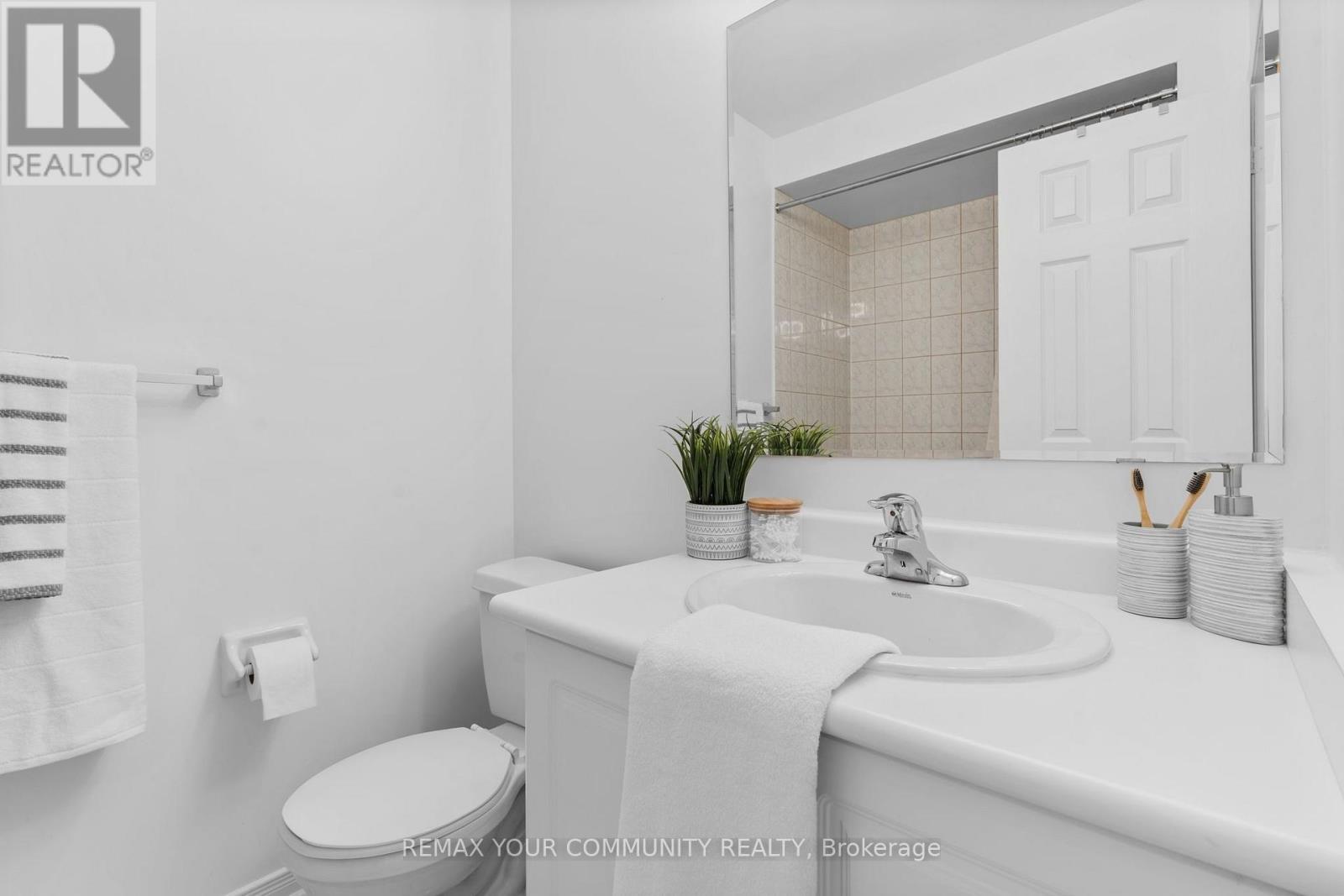 31 Webbford Street, Ajax, Ontario  L1S 0A8 - Photo 24 - E13723352