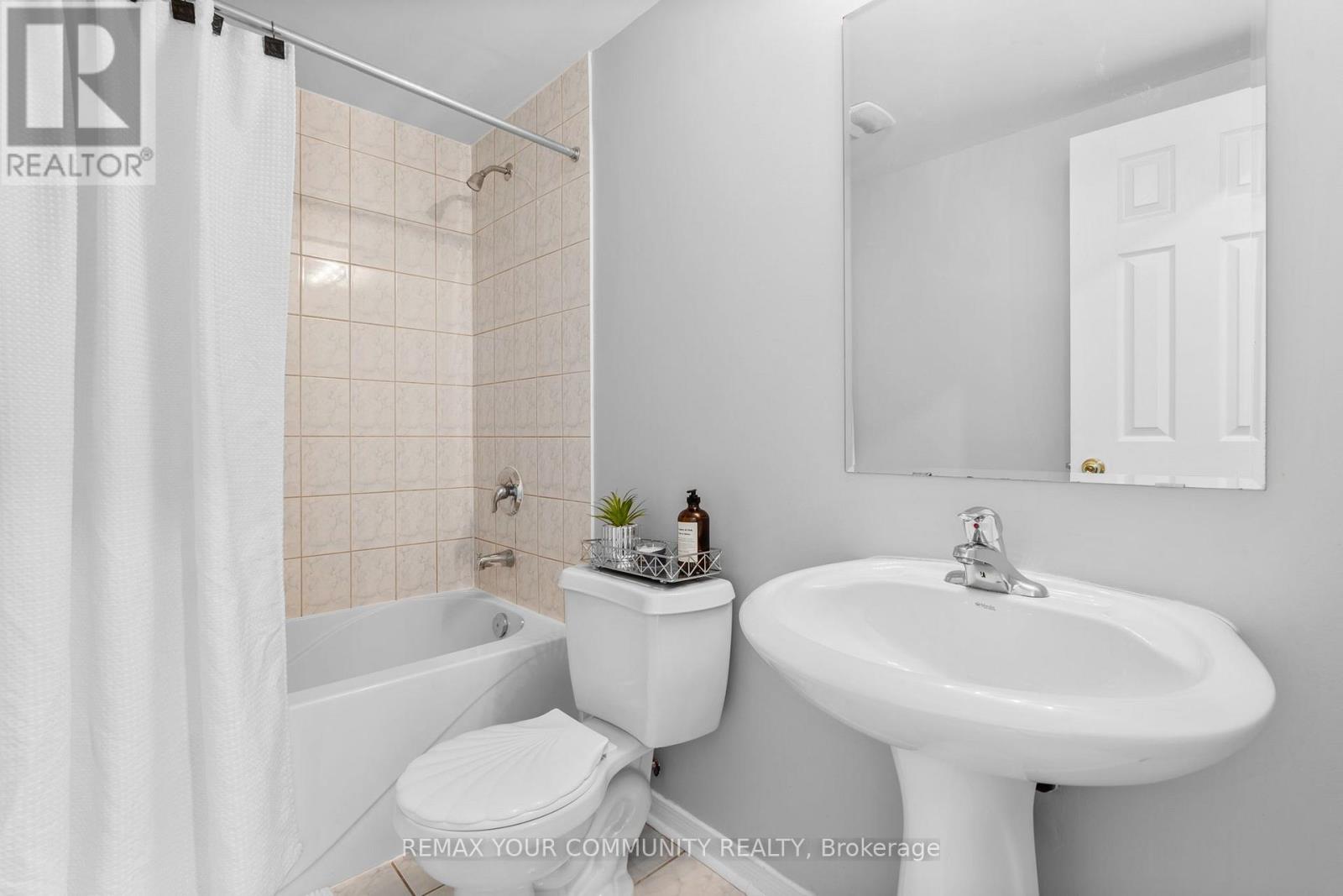 31 Webbford Street, Ajax, Ontario  L1S 0A8 - Photo 37 - E13723352