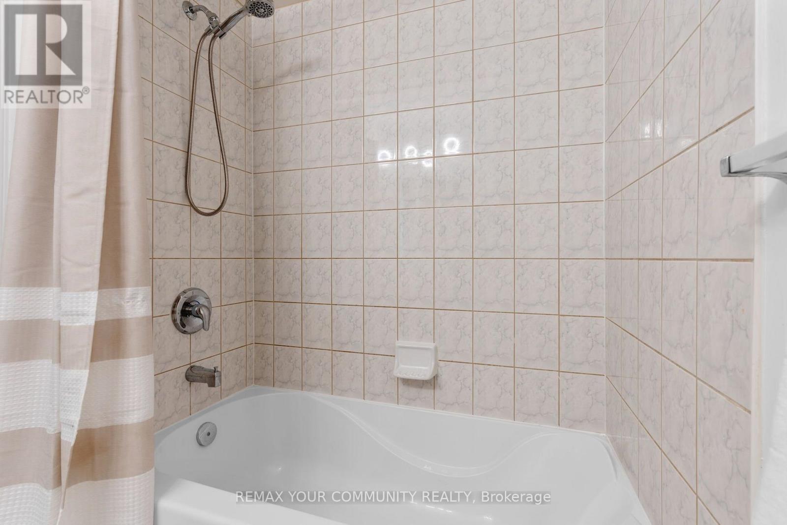 31 Webbford Street, Ajax, Ontario  L1S 0A8 - Photo 38 - E13723352