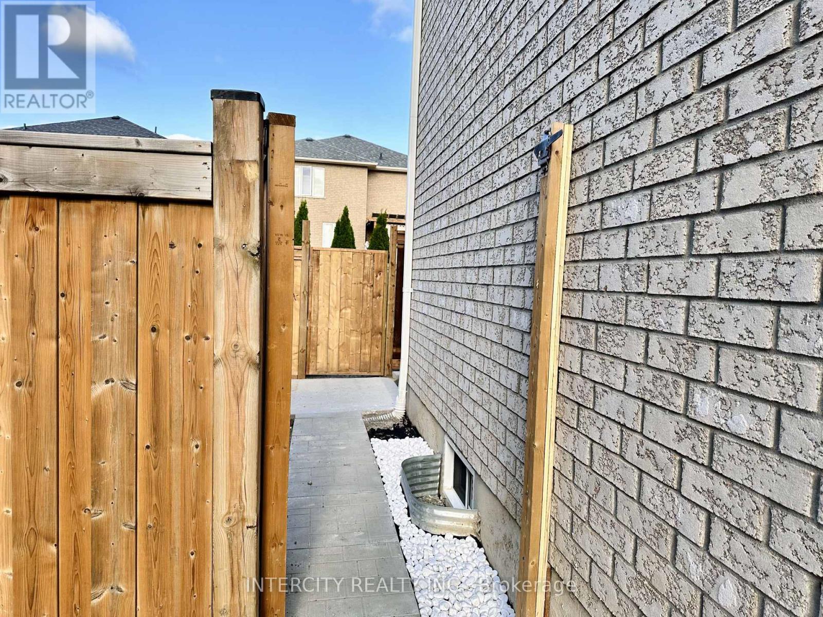 Bsmt - 77 Romanelli Crescent, Bradford West Gwillimbury (Bradford), Ontario  L3Z 0X7 - Photo 4 - N13723424