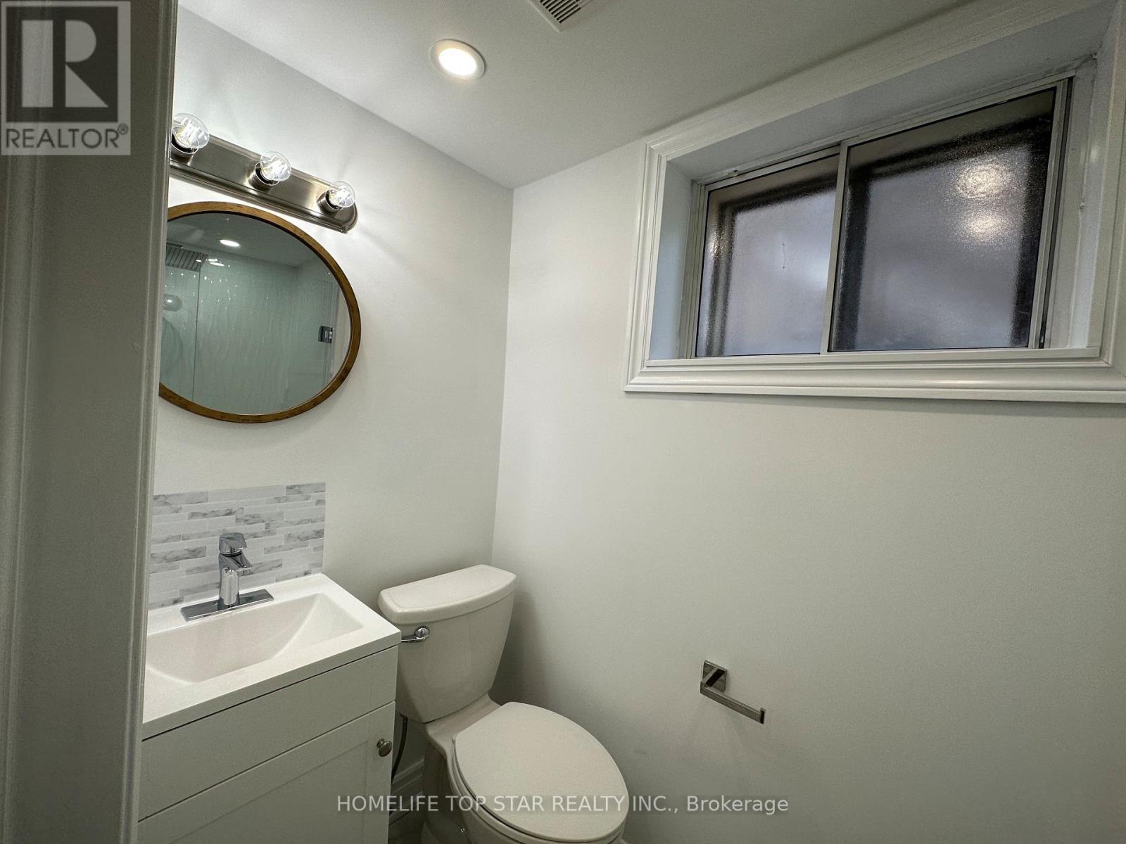 Basement - 38 Cartier Crescent, Richmond Hill, Ontario  L4C 2N2 - Photo 7 - N13723444