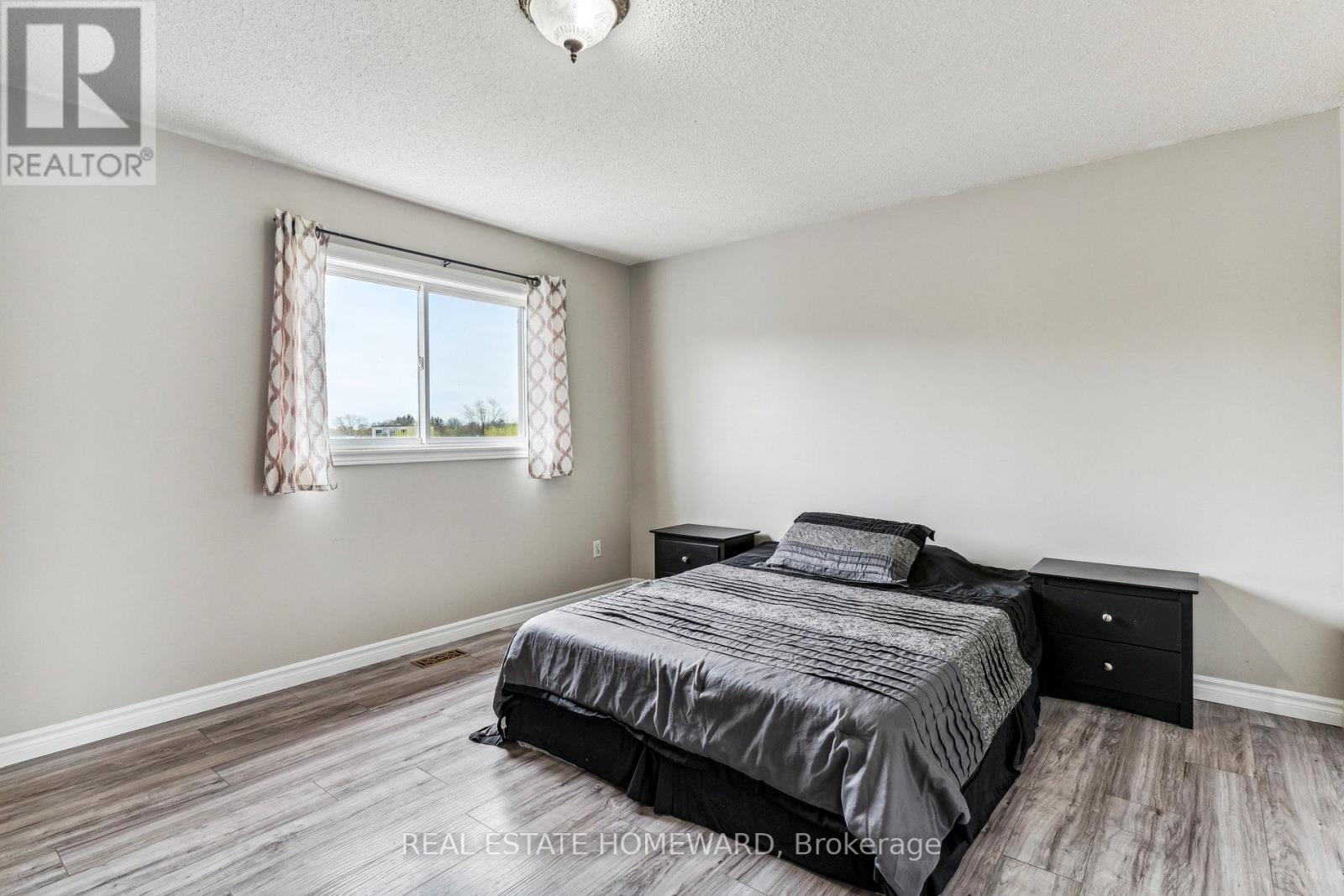 1117 Ashley Court, Innisfil, Ontario  L9S 1X1 - Photo 19 - N13723446