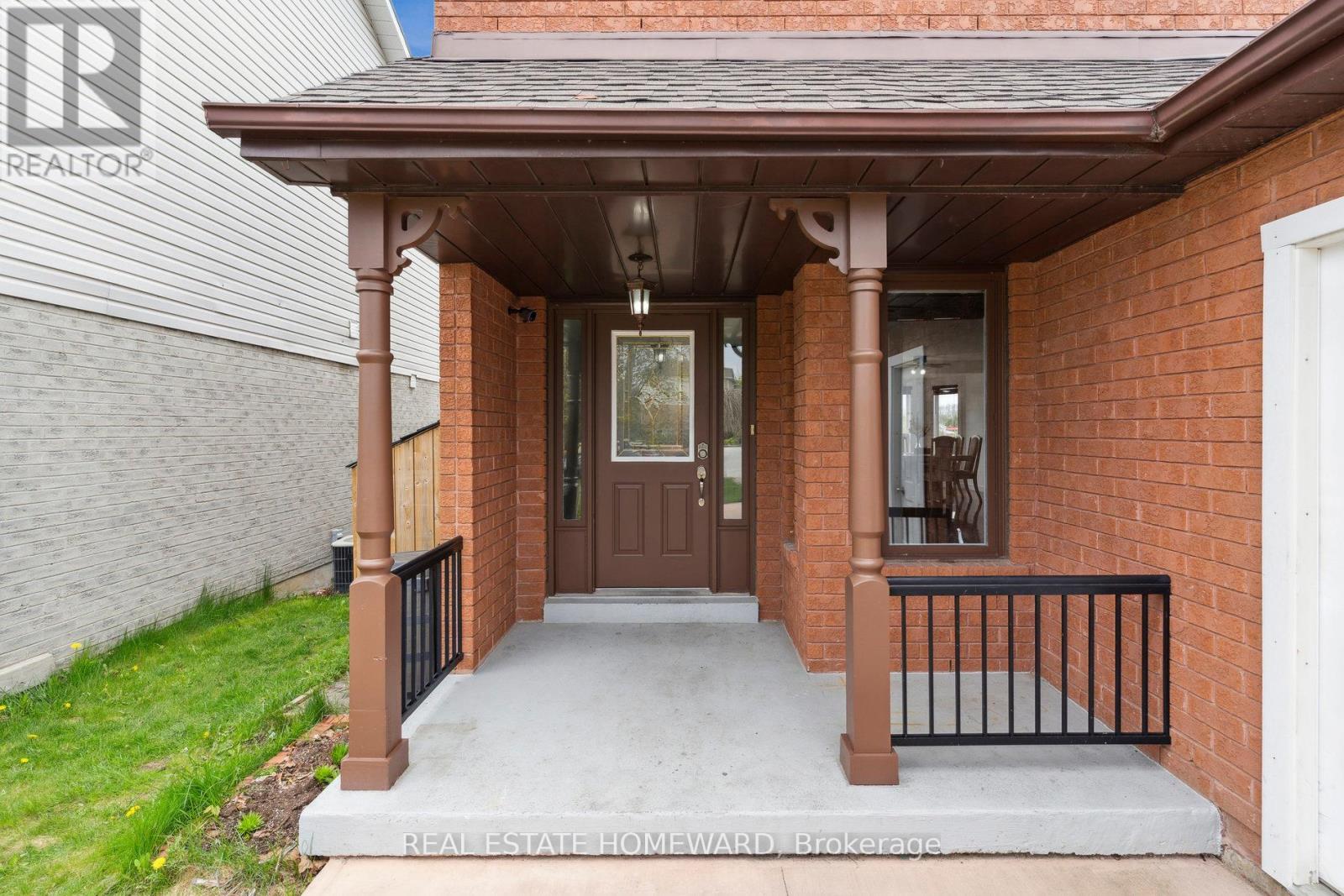 1117 Ashley Court, Innisfil, Ontario  L9S 1X1 - Photo 4 - N13723446