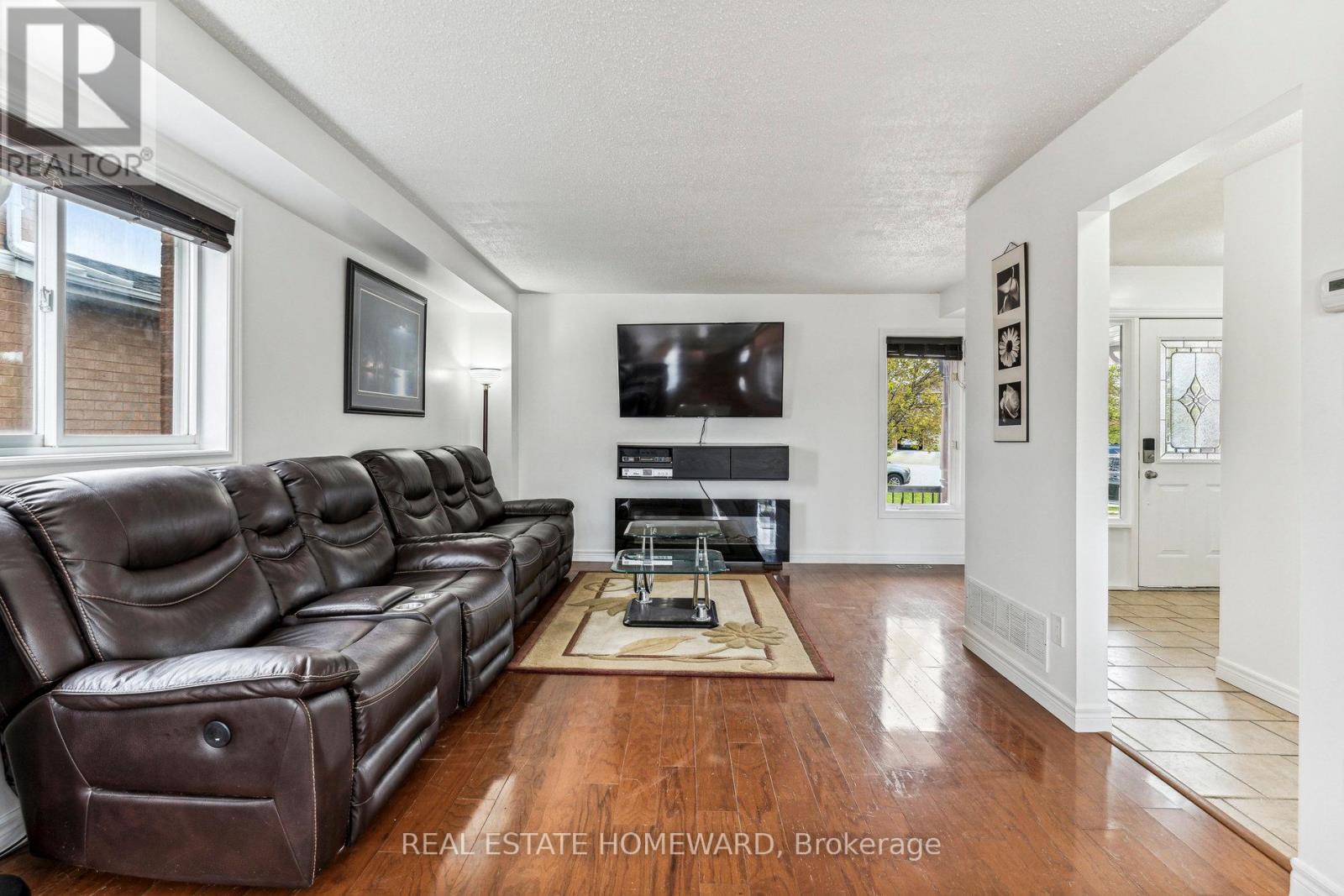 1117 Ashley Court, Innisfil, Ontario  L9S 1X1 - Photo 8 - N13723446