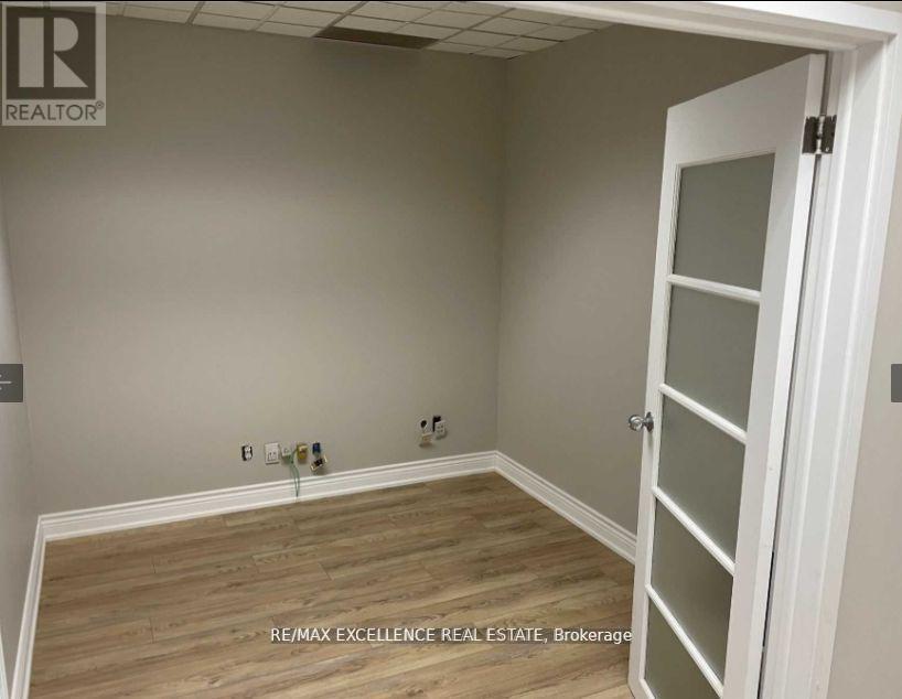 300 - 2896 South Sheridan Way, Oakville, Ontario L6J 7L4 - Photo 14 - W13446150