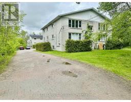 25 KITCHEN ROAD S, Huntsville, Ontario