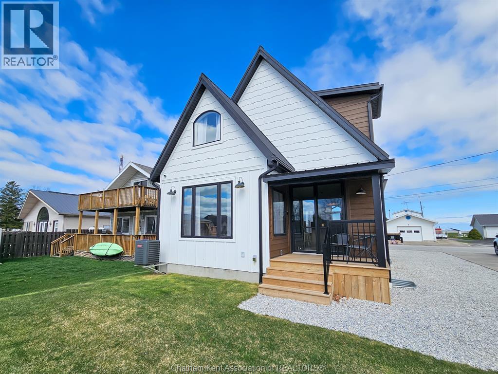 19260 Lakeside Drive, Lighthouse Cove, Ontario  N0P 2L0 - Photo 37 - 26021050
