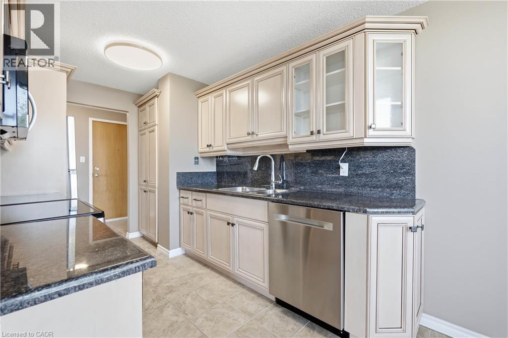 55 Blue Springs Drive Unit# 611, Waterloo, Ontario  N2J 4T3 - Photo 8 - 40858472