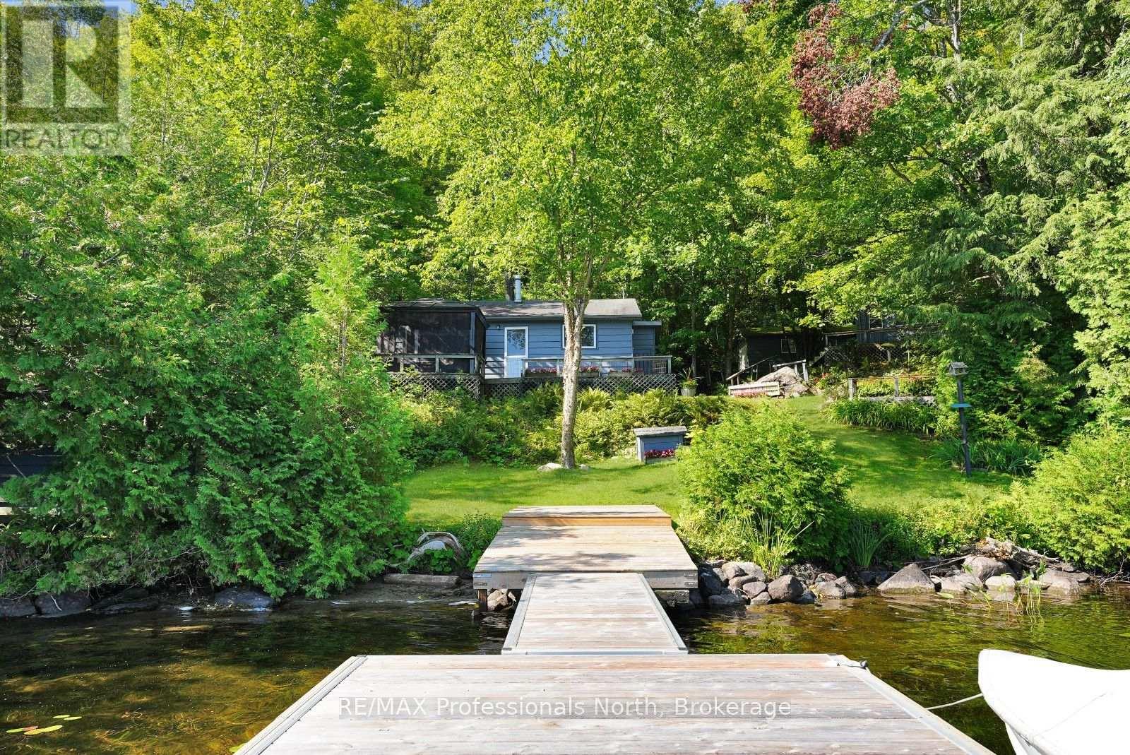 1017 PICKEREL LANE, Highlands East, Ontario