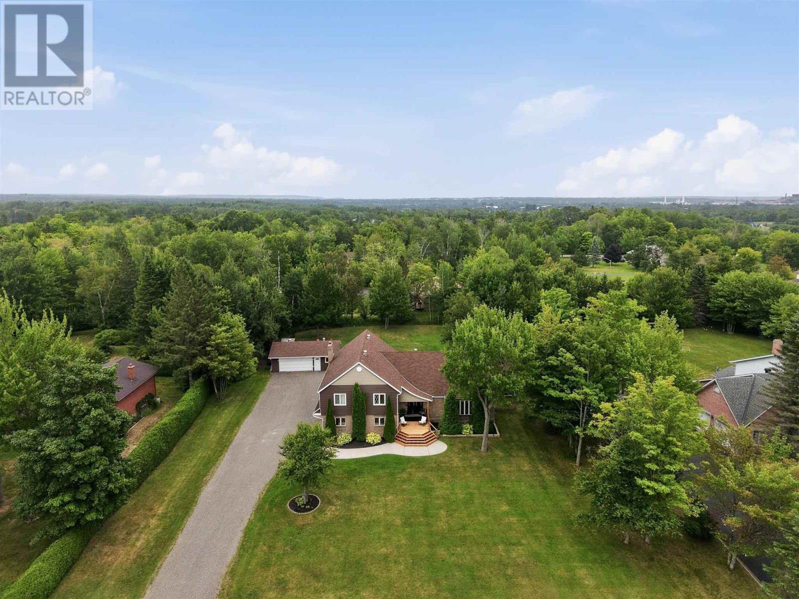 86 Palomino Dr, Sault Ste. Marie, Ontario  P6A 6K4 - Photo 2 - SM262364