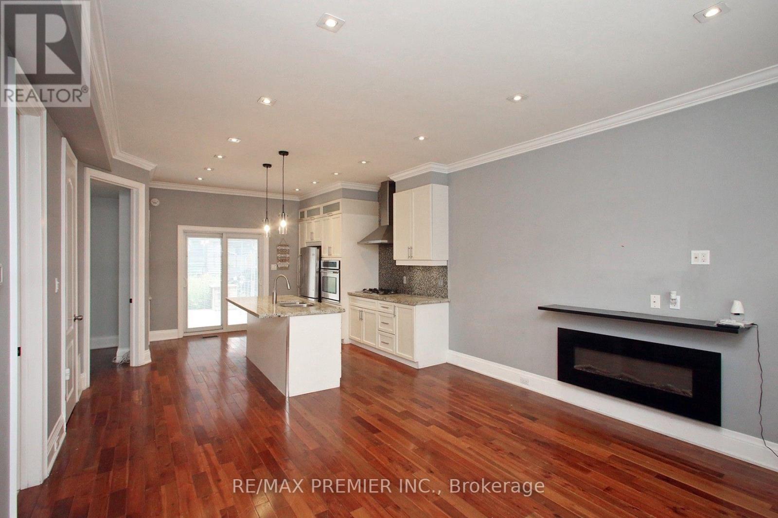 226 Ritson Road S, Oshawa, Ontario  L1H 5H7 - Photo 4 - E13709544