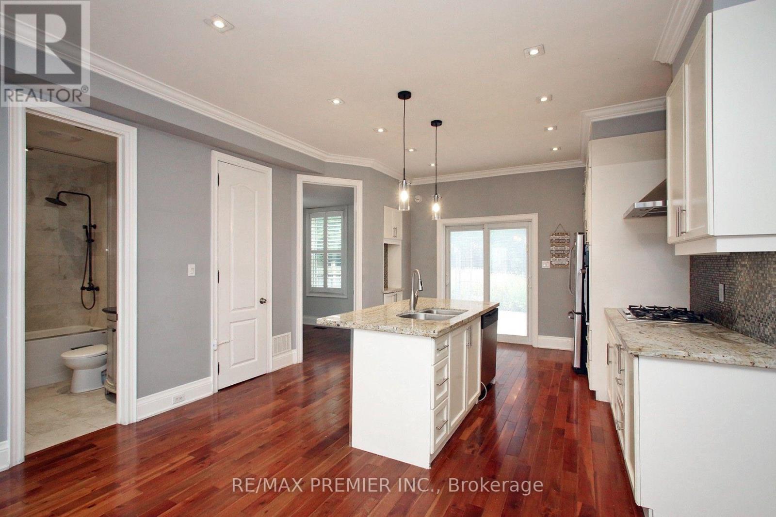 226 Ritson Road S, Oshawa, Ontario  L1H 5H7 - Photo 7 - E13709544
