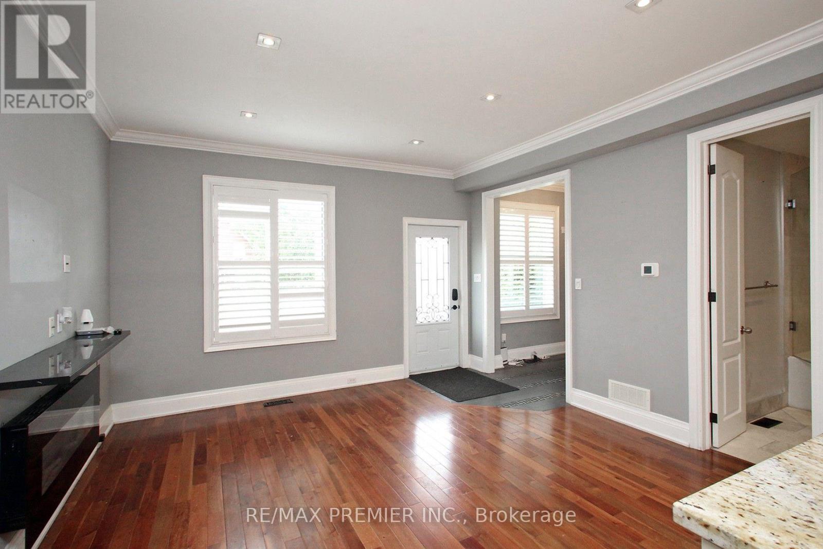 226 Ritson Road S, Oshawa, Ontario  L1H 5H7 - Photo 6 - E13709544