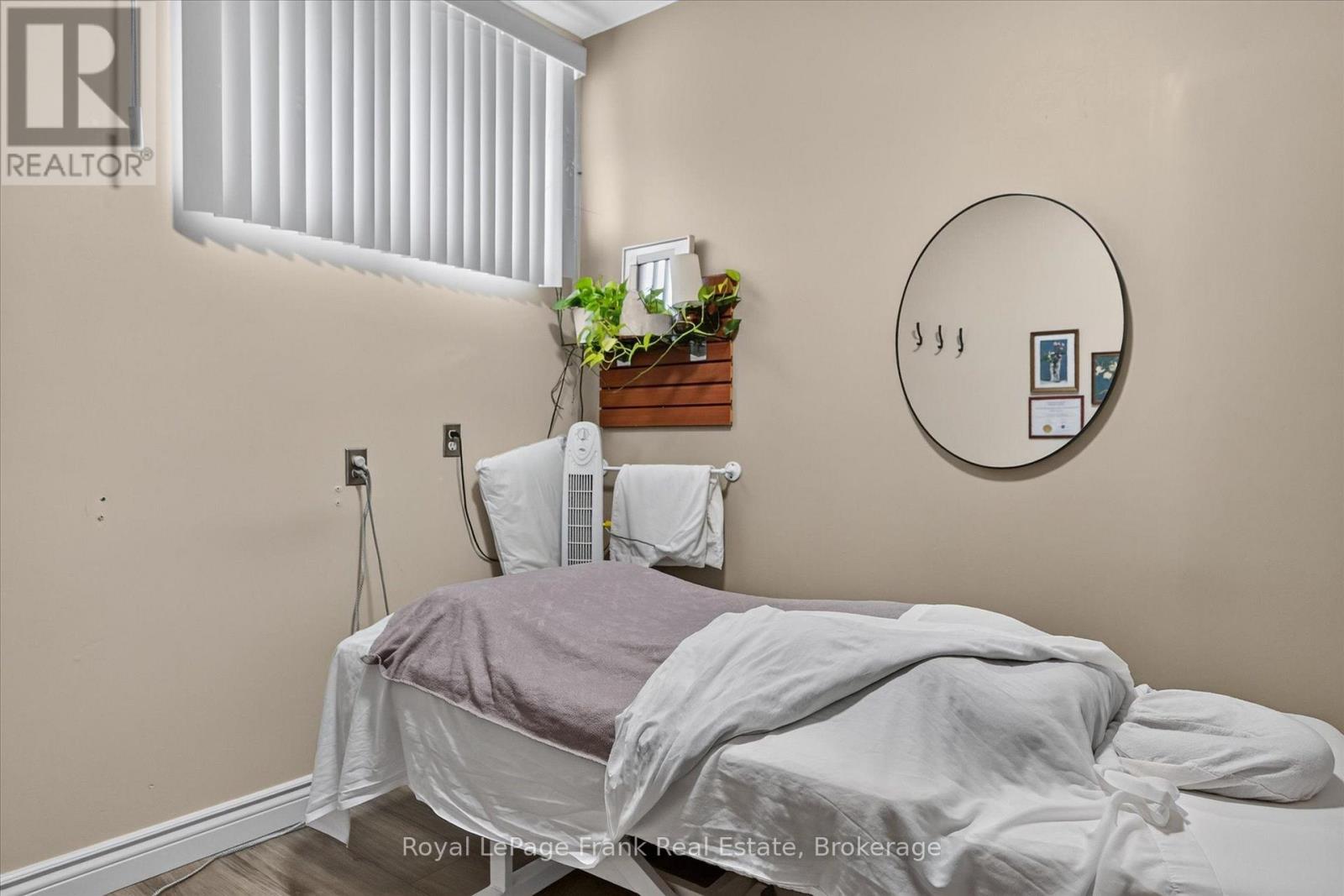 308 Charlotte Street, Peterborough, Ontario  K9J 2V7 - Photo 14 - X13723538