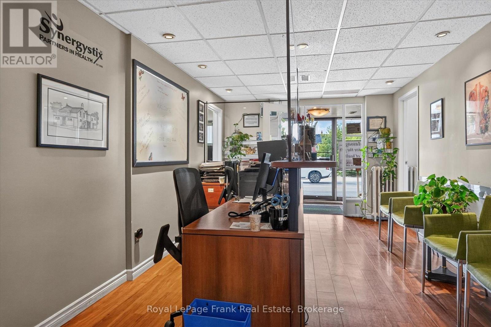 308 Charlotte Street, Peterborough, Ontario  K9J 2V7 - Photo 8 - X13723538
