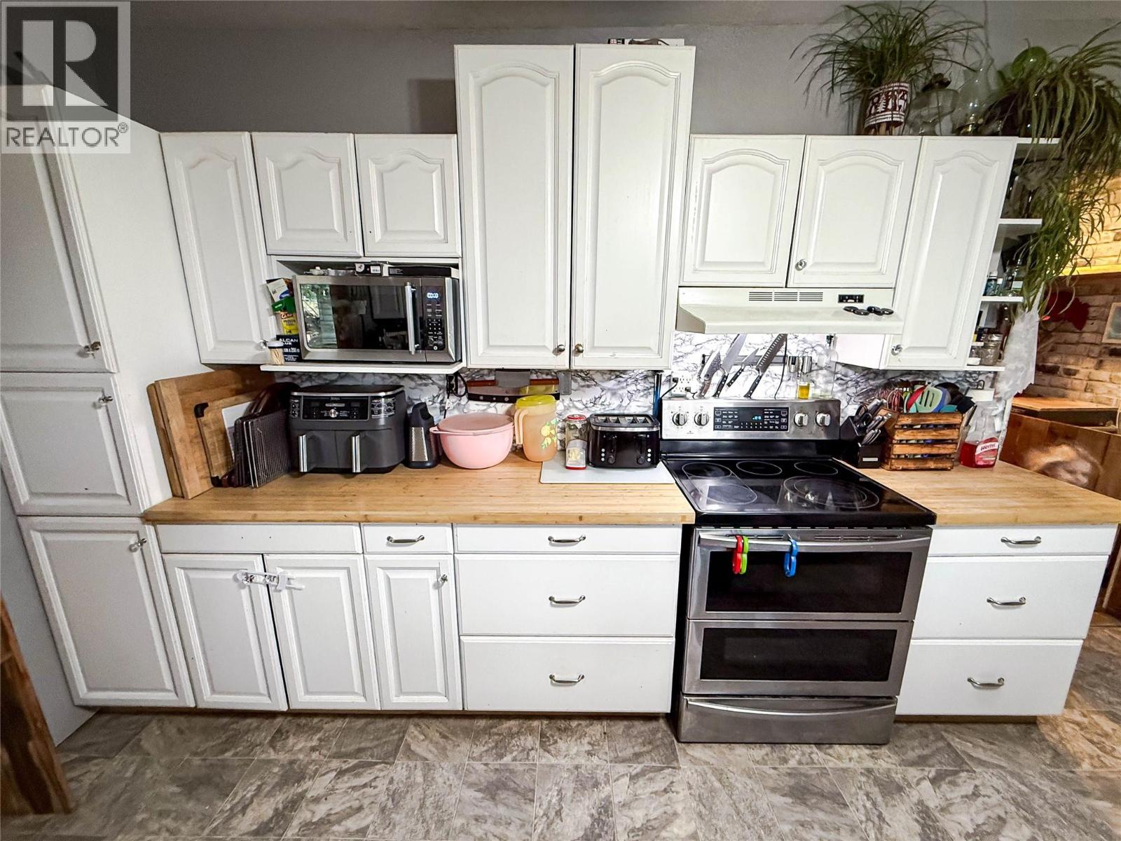 4114 51st Street, Canyon, British Columbia  V0B 1C1 - Photo 16 - 10373804
