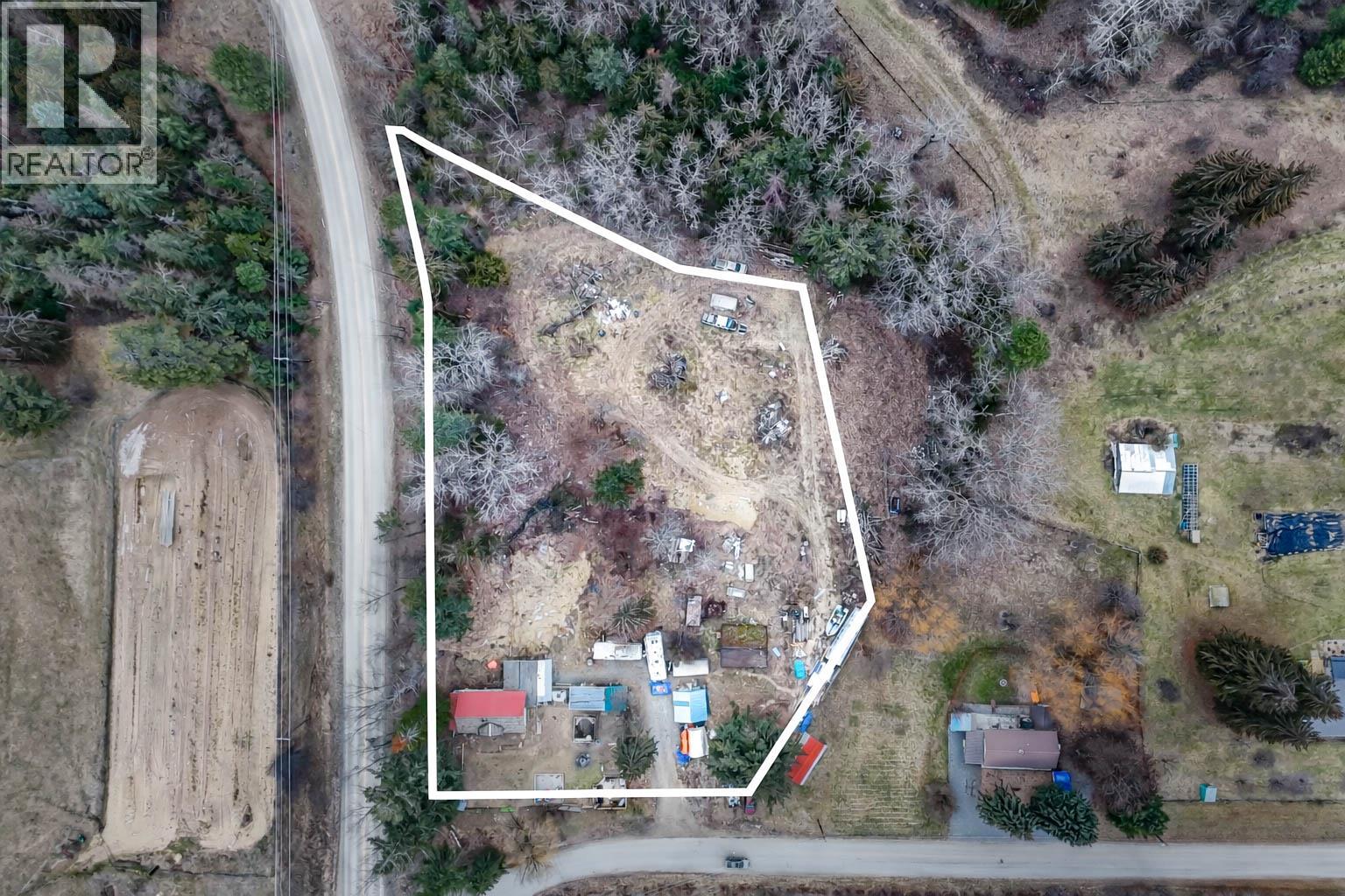 4114 51st Street, Canyon, British Columbia  V0B 1C1 - Photo 1 - 10373804