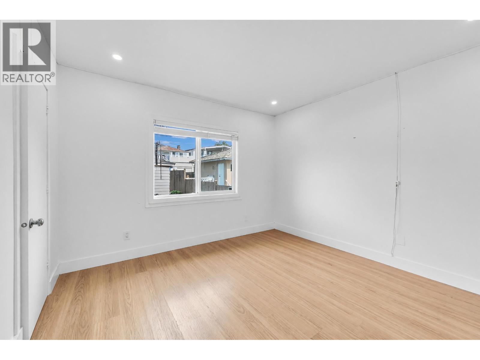 425 E 57th Avenue, Vancouver, British Columbia  V5X 1S8 - Photo 9 - R3159374