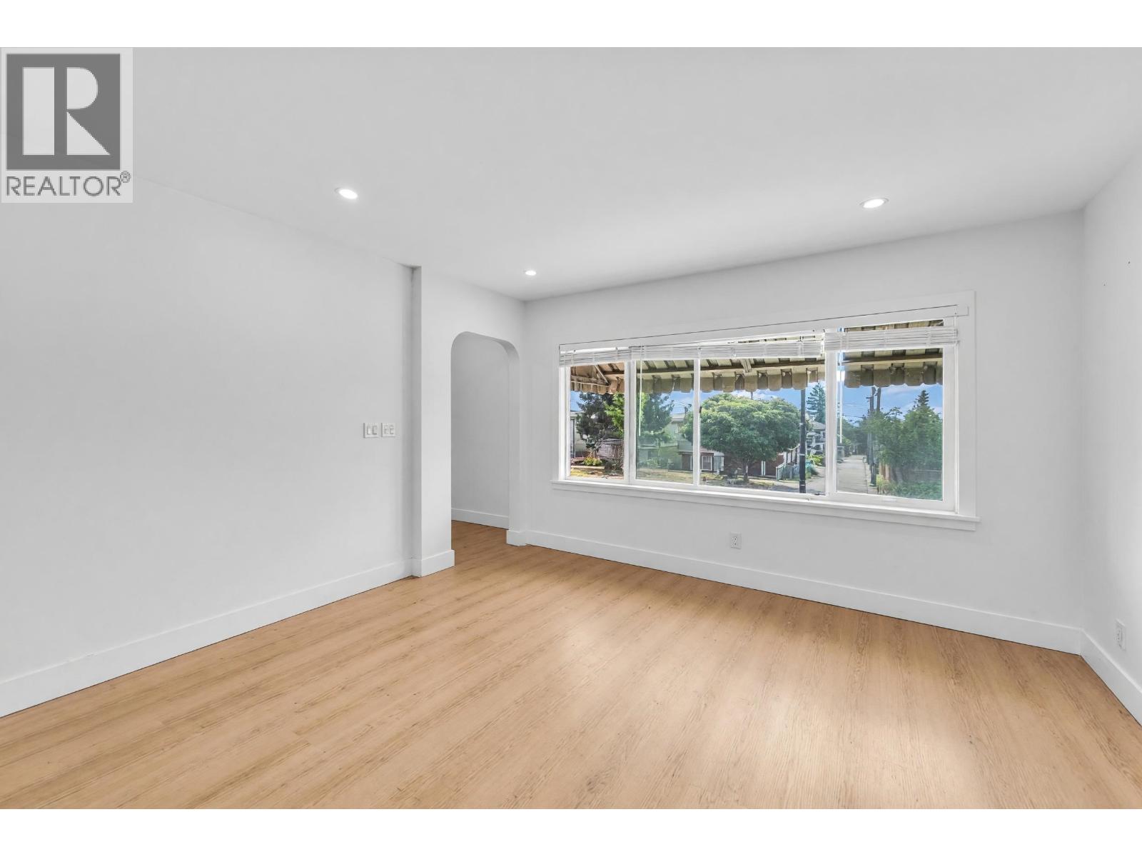 425 E 57th Avenue, Vancouver, British Columbia  V5X 1S8 - Photo 5 - R3159374