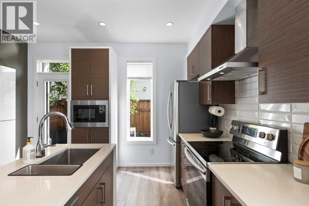 2002 35 Street Sw, Calgary, Alberta  T3E 2X6 - Photo 8 - A2337408