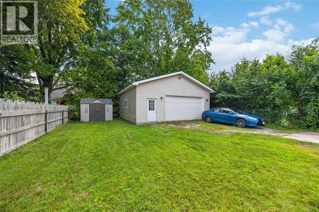 722 Woodhaven Avenue, Sarnia, Ontario  N7S 2W1 - Photo 30 - 26020090