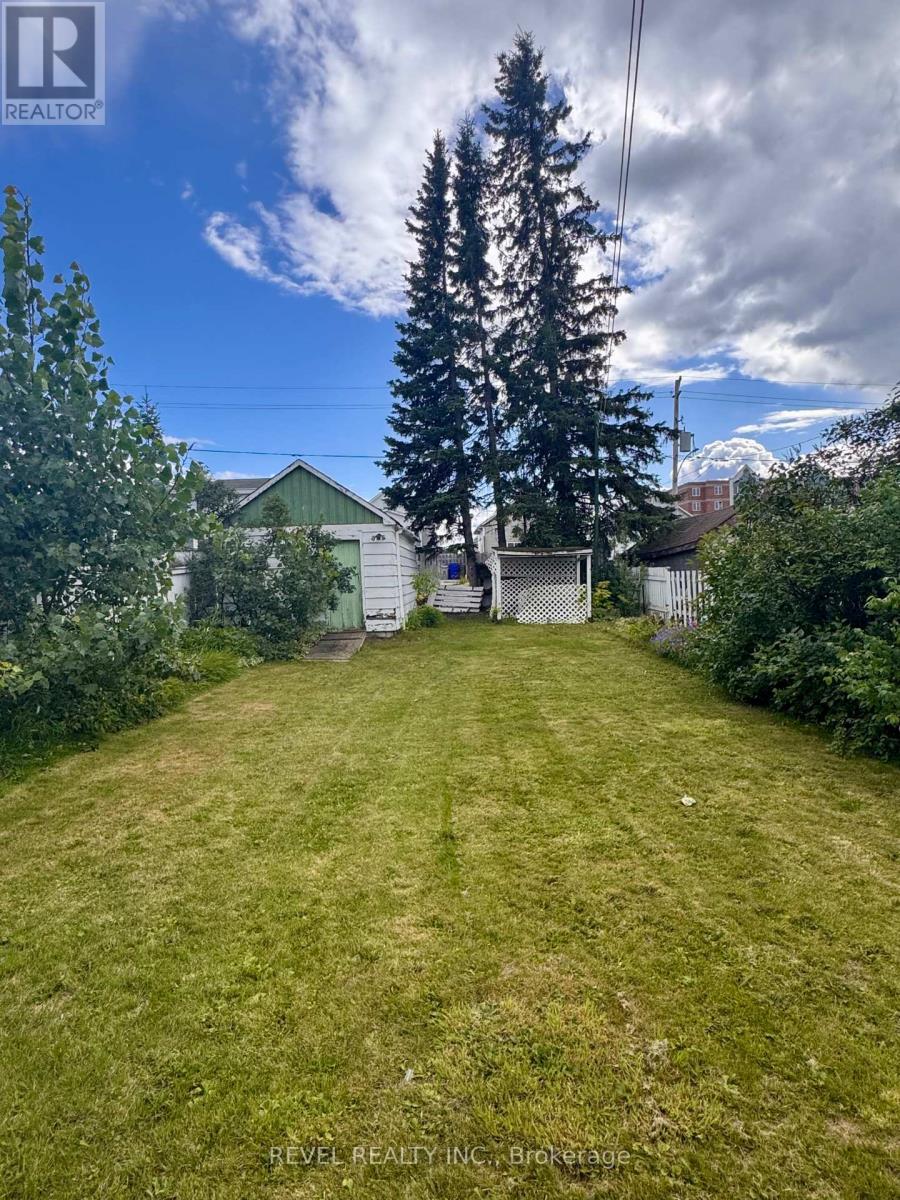 121 Floral Avenue, Timmins (Tm - Tnw - Algonquin To Jubilee), Ontario  P4N 4H6 - Photo 5 - T13723646