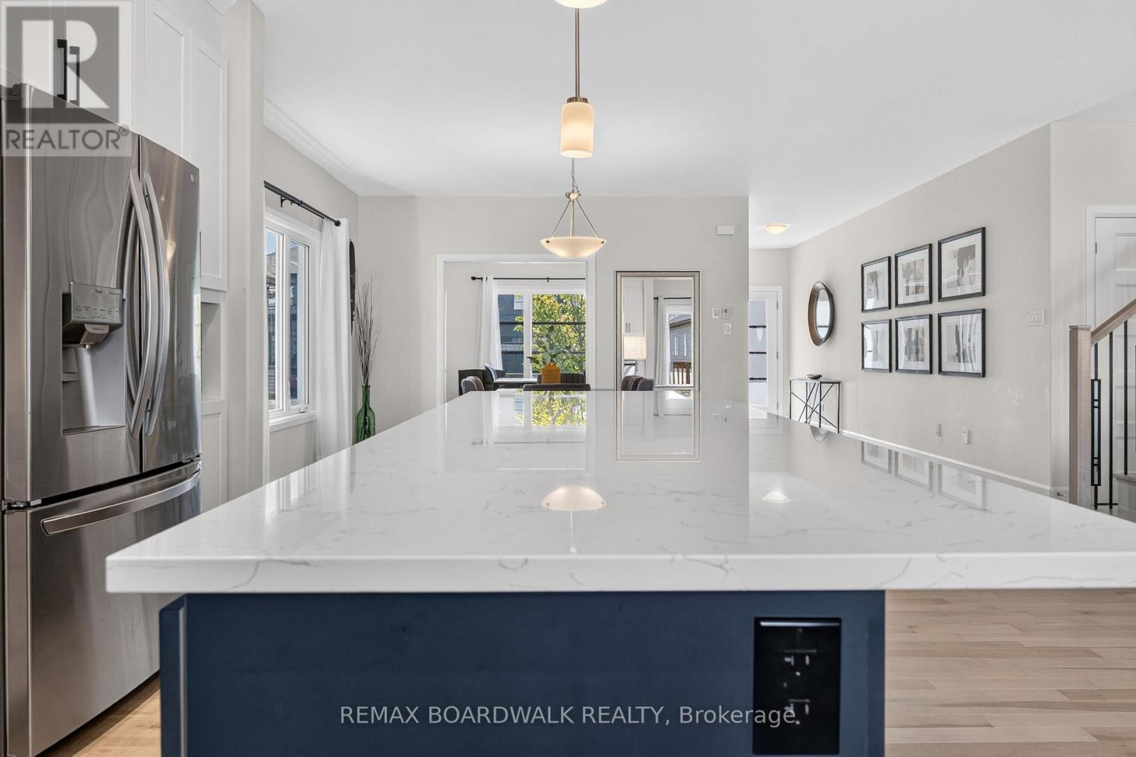 340 Moonlight Drive, Russell, Ontario  K4R 0L1 - Photo 10 - X13723546