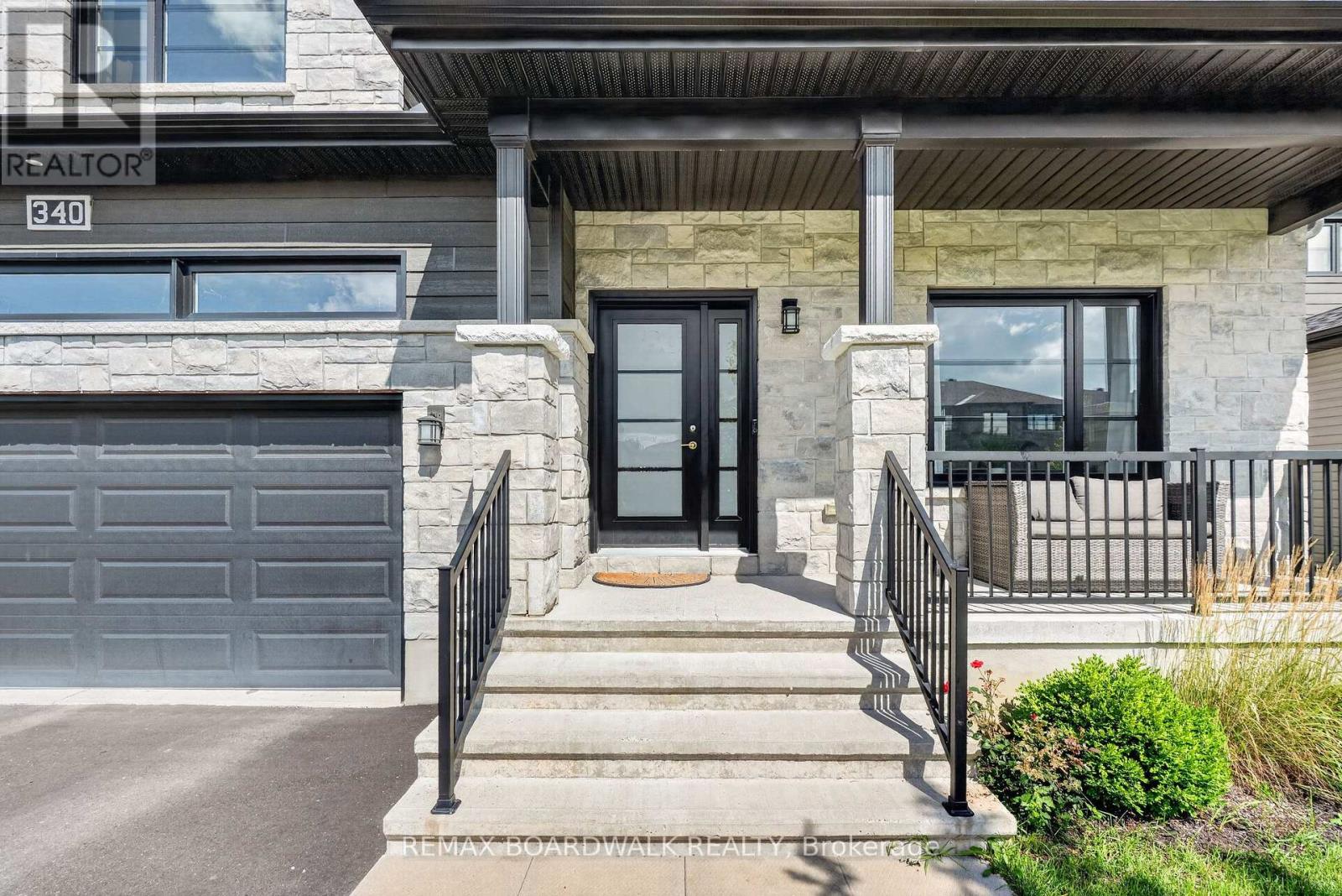 340 Moonlight Drive, Russell, Ontario  K4R 0L1 - Photo 3 - X13723546