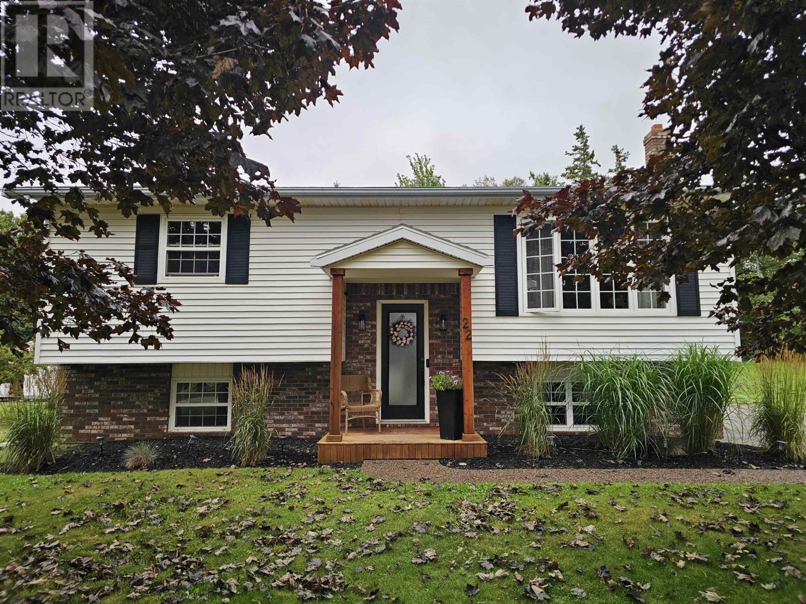 22 Cable Court, Stratford, Prince Edward Island  C1B 1A9 - Photo 1 - 202621864