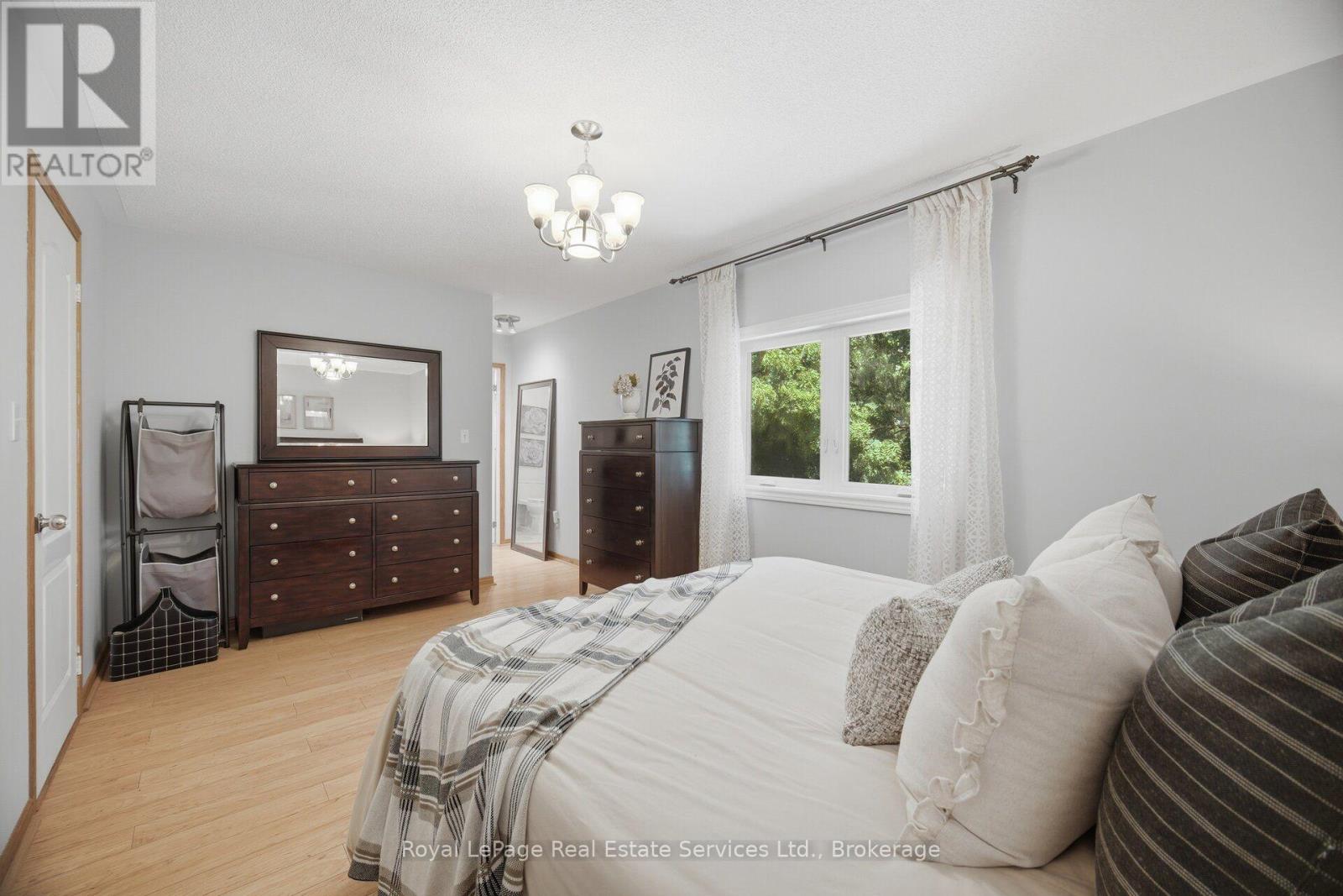 2259 Empire Crescent, Burlington, Ontario  L7L 6Y6 - Photo 20 - W13723548
