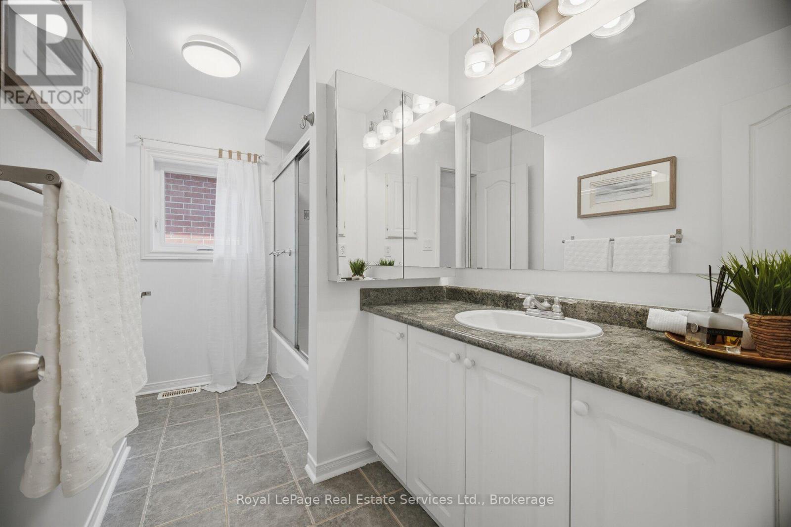 2259 Empire Crescent, Burlington, Ontario  L7L 6Y6 - Photo 28 - W13723548