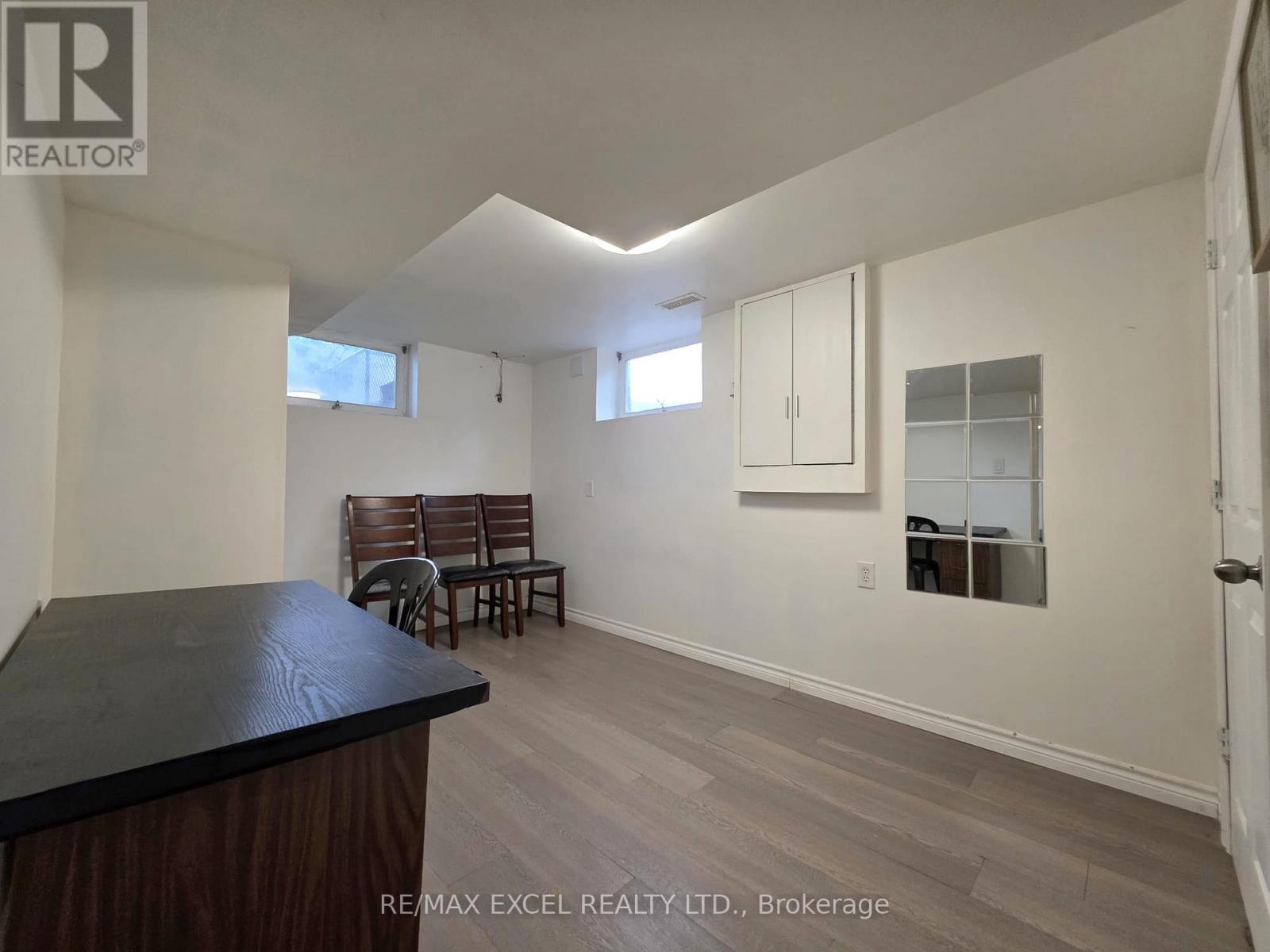 22 Northpark Road, Barrie, Ontario  L4M 2J3 - Photo 7 - S13433852