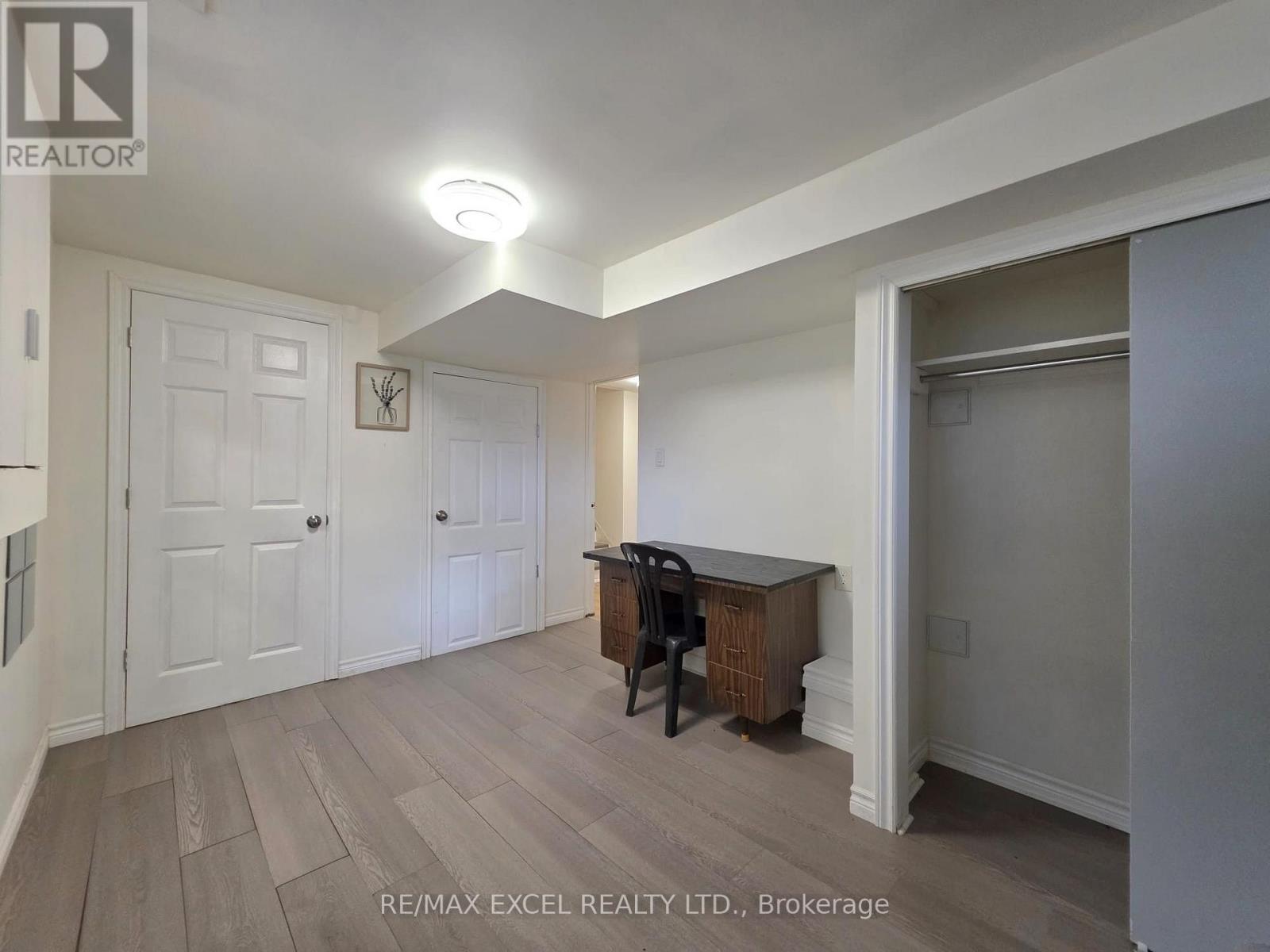 22 Northpark Road, Barrie, Ontario  L4M 2J3 - Photo 8 - S13433852