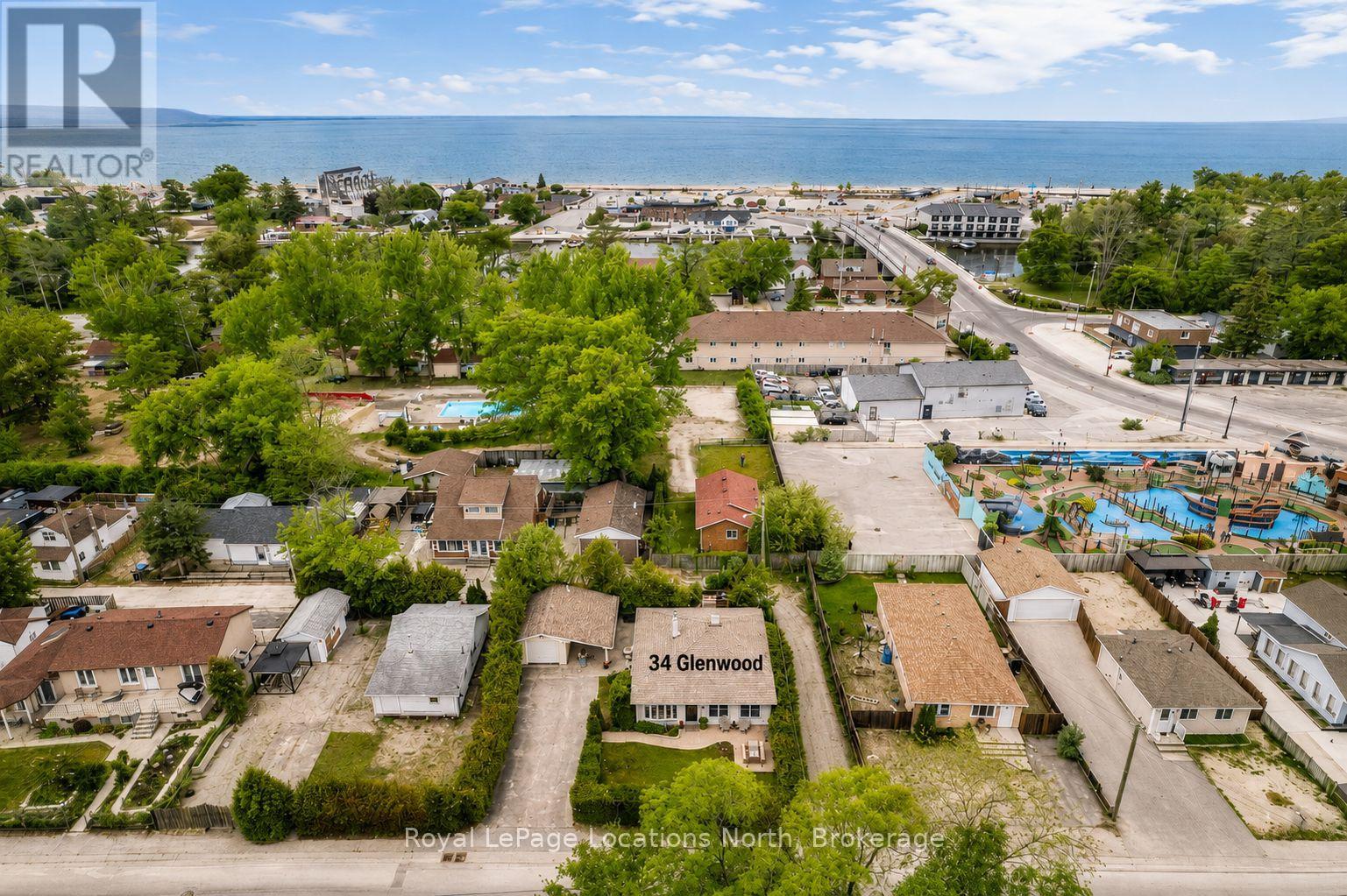 34 Glenwood Drive, Wasaga Beach, Ontario  L9Z 2K5 - Photo 2 - S13723610