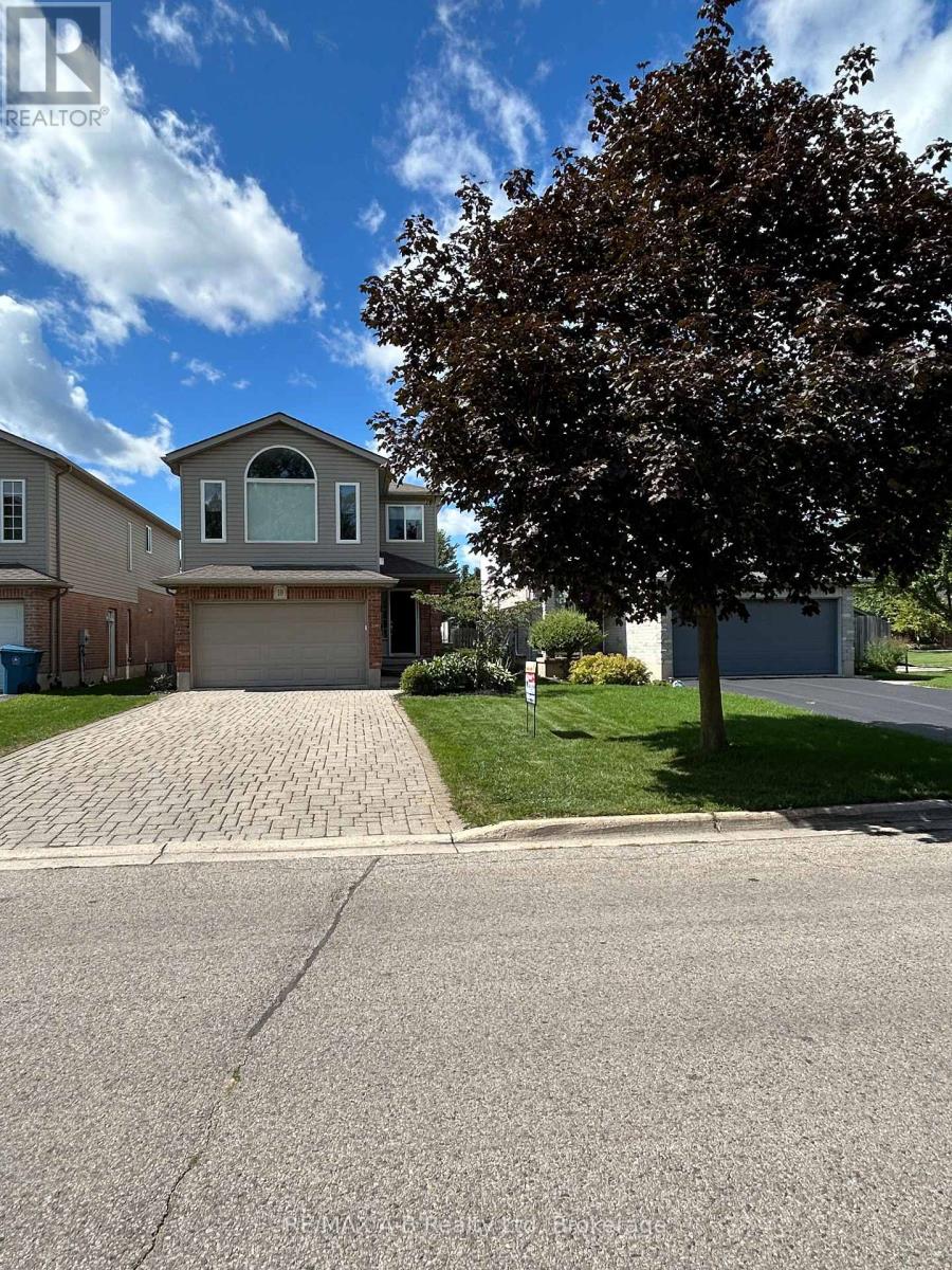 10 Buckingham Drive, Stratford, Ontario  N5A 7Z9 - Photo 1 - X13723492
