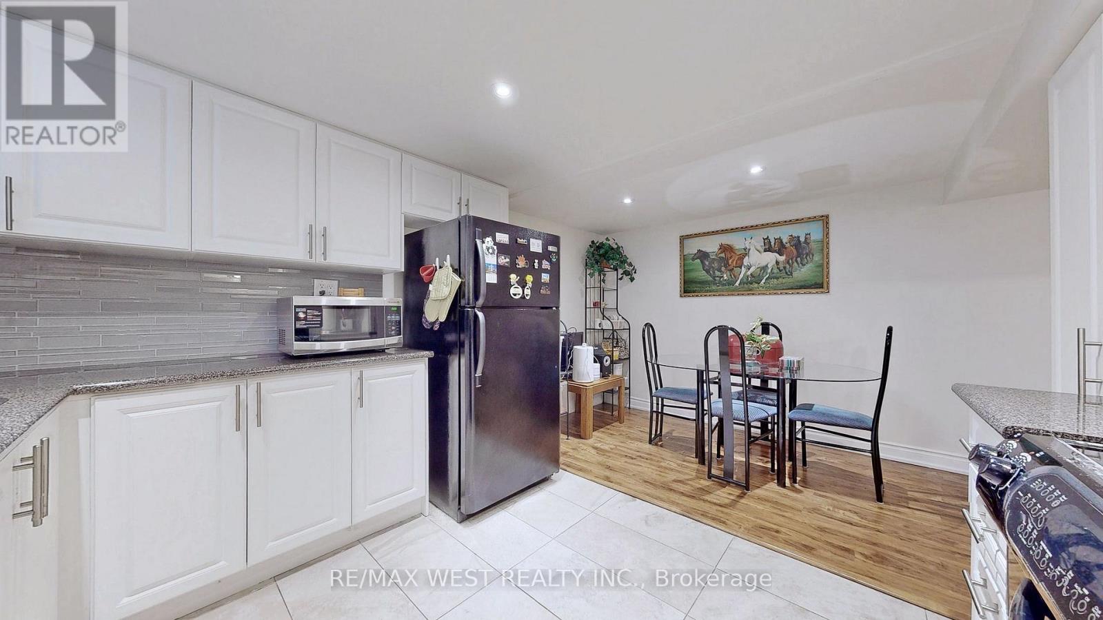 Bsmt - 139 Ranee Avenue, Toronto, Ontario  M6A 1N3 - Photo 10 - C13723486
