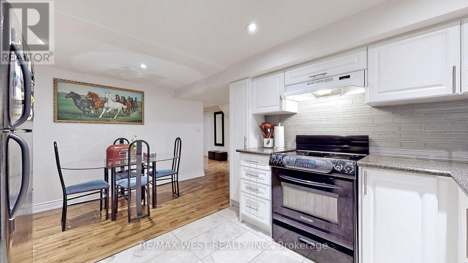 Bsmt - 139 Ranee Avenue, Toronto, Ontario  M6A 1N3 - Photo 11 - C13723486
