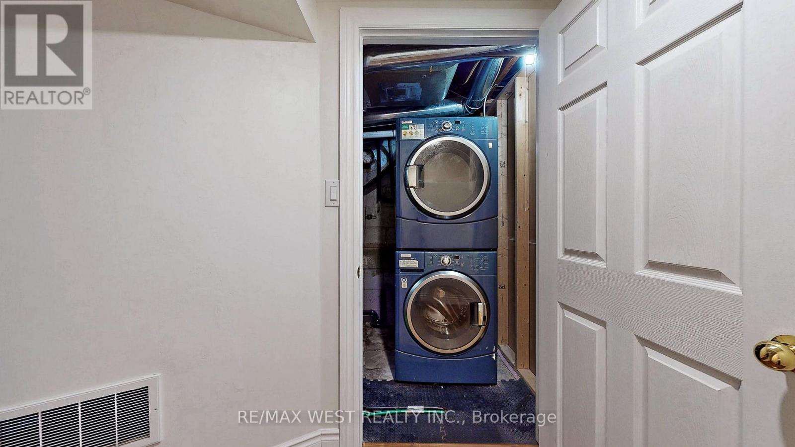 Bsmt - 139 Ranee Avenue, Toronto, Ontario  M6A 1N3 - Photo 19 - C13723486