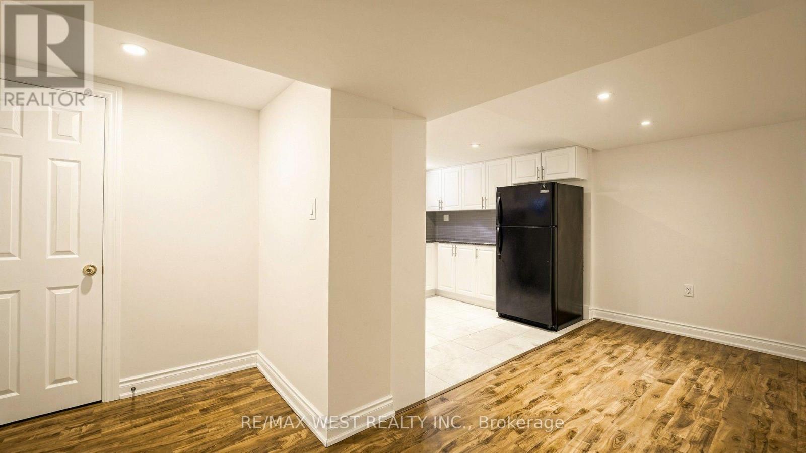 Bsmt - 139 Ranee Avenue, Toronto, Ontario  M6A 1N3 - Photo 31 - C13723486