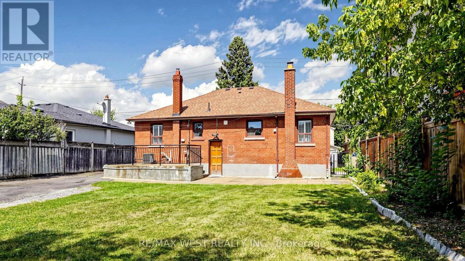 Bsmt - 139 Ranee Avenue, Toronto, Ontario  M6A 1N3 - Photo 38 - C13723486