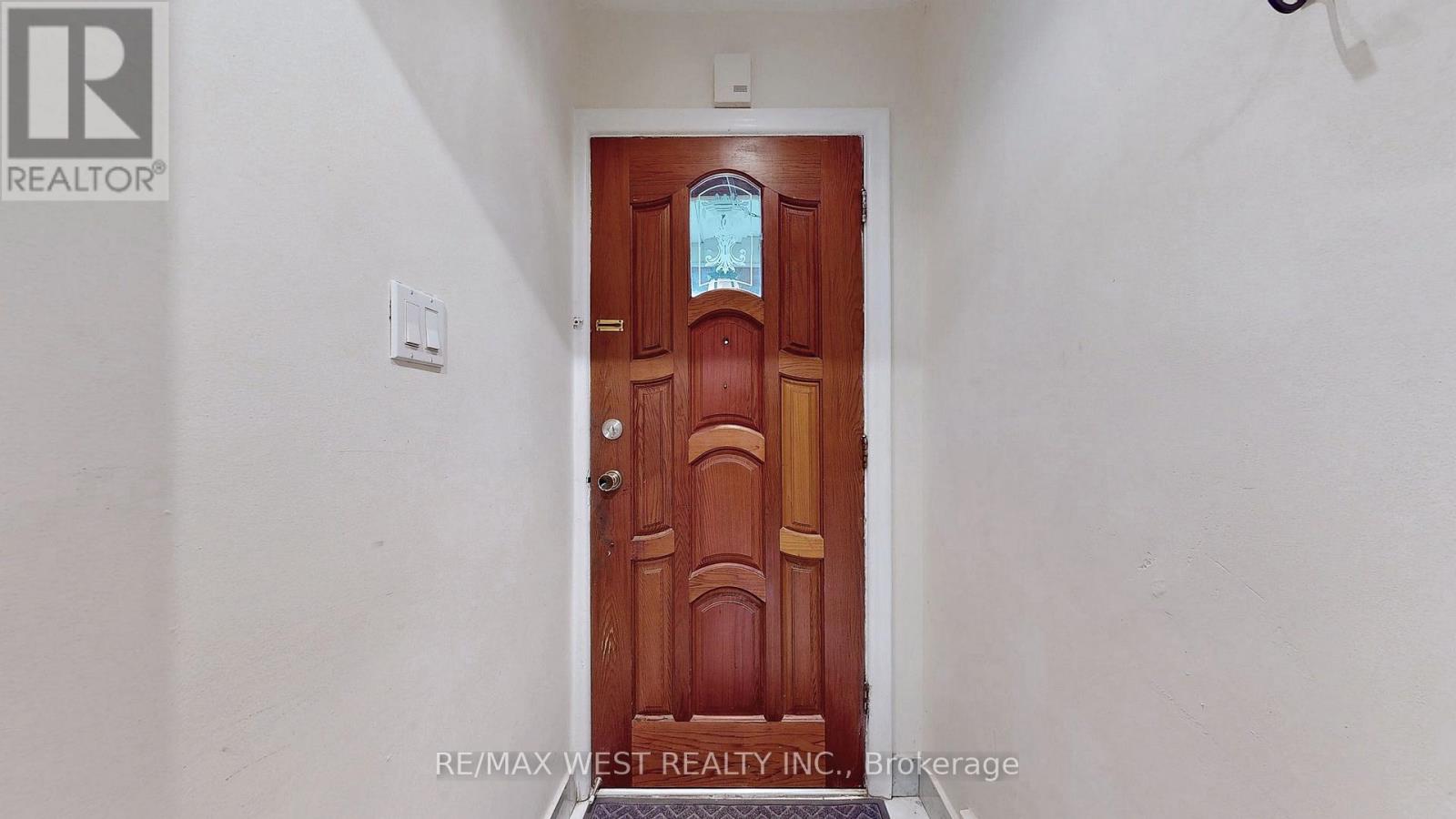 Bsmt - 139 Ranee Avenue, Toronto, Ontario  M6A 1N3 - Photo 4 - C13723486