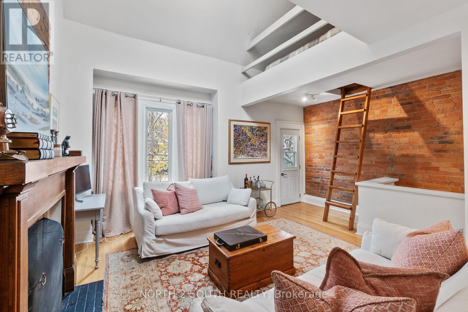 Upper - 161 Marlborough Place, Toronto, Ontario M5R 3J5 - Photo 12 - C13723528